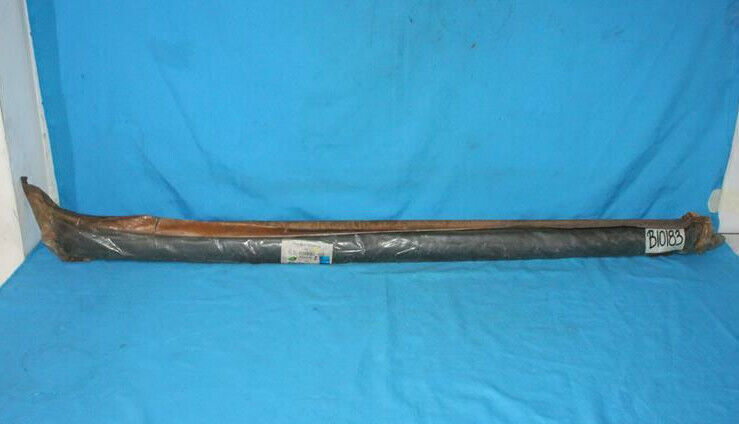 Ford XL3Z-8340602-AAA XL3Z8340602AAA Molding NEW NNB