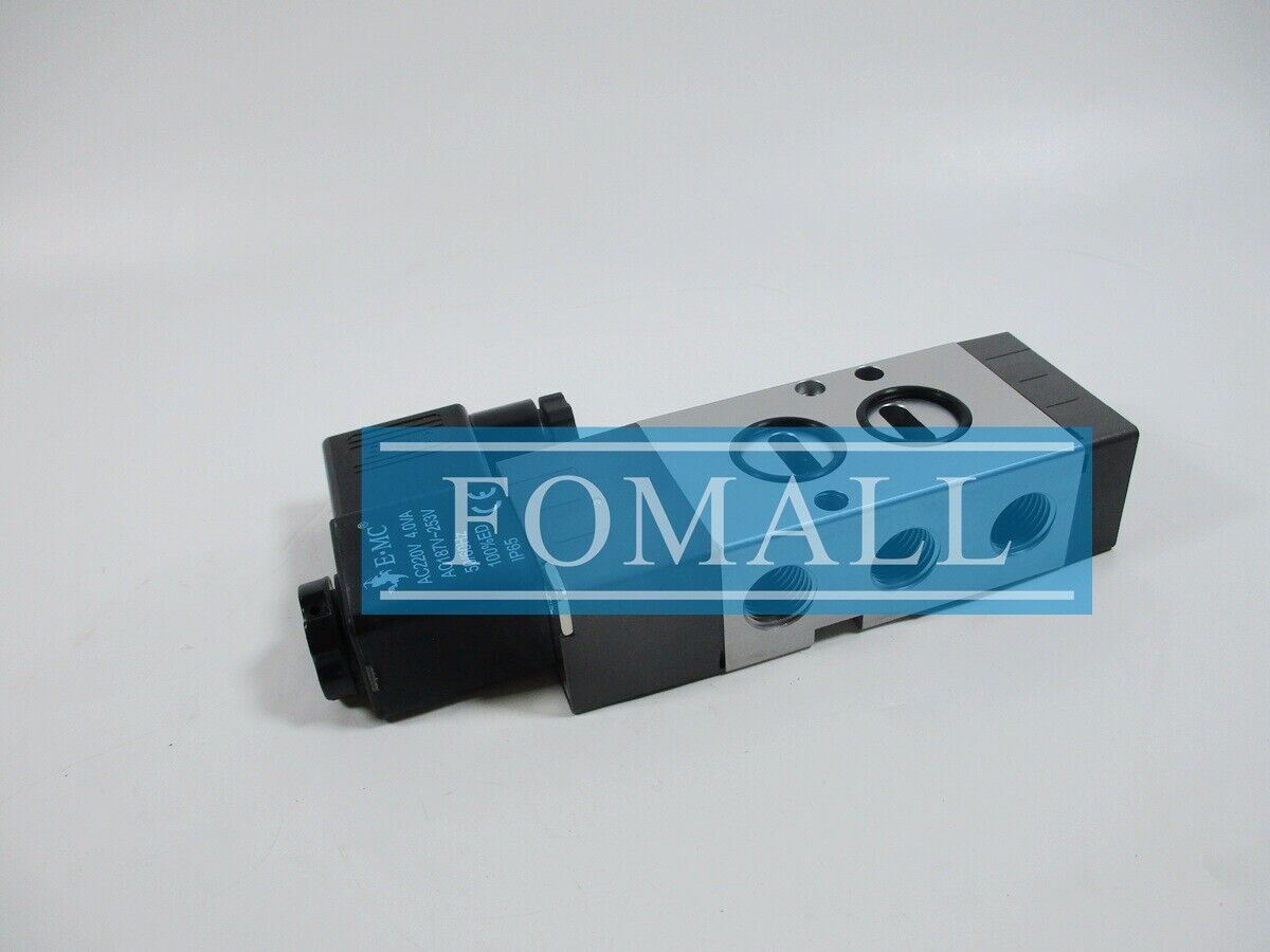 1 Pc. New solenoid valve RV5231-08QM DC24V AC220V