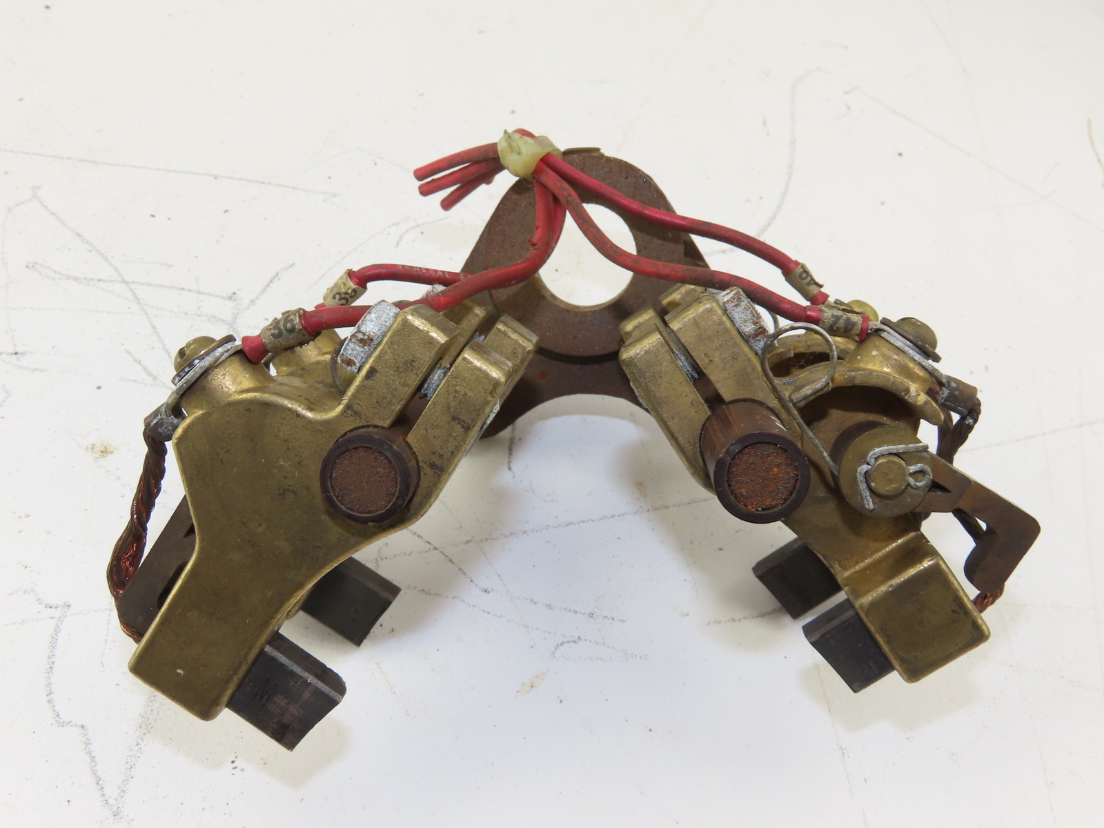 Large G&L Slip Ring Carbon Brushes 20HP 460Volt 3phase Electrical Contact 7Pole