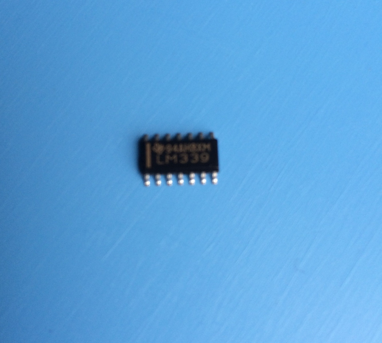 10x LM339D TEXAS INSTRUMENTS IC QUAD DIFF COMP 14 PIN SOIC LM339DR