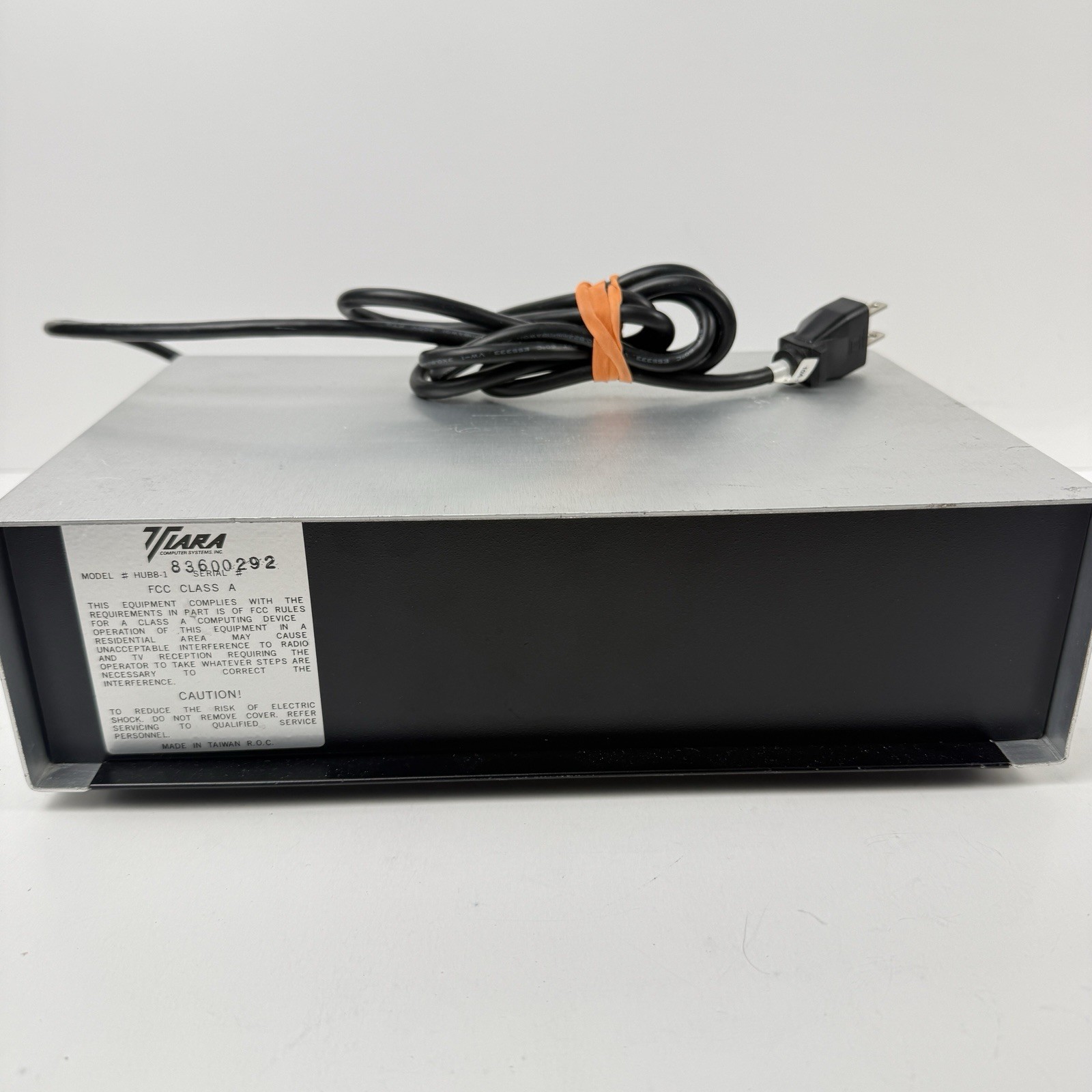 Tiara HUB8-1 8 Port Networking Hub ARCNET Parts or Repair Only