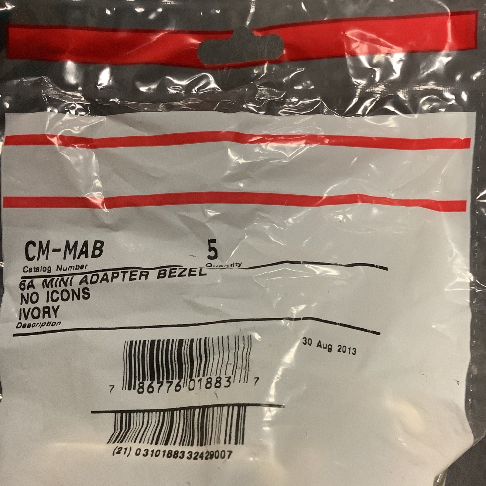 CM-MAB – Package Has 5 Adapters In It – 6A Mini Adapter Bezel, Ivory
