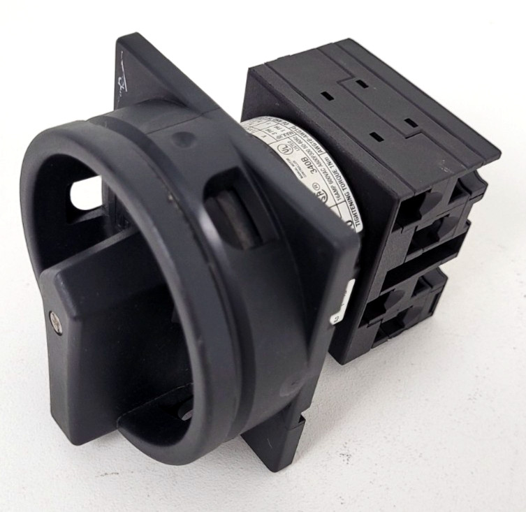 T0-2-1 Moeller 16 Amp 600V Black Handle On Off Switch-Next Day Option