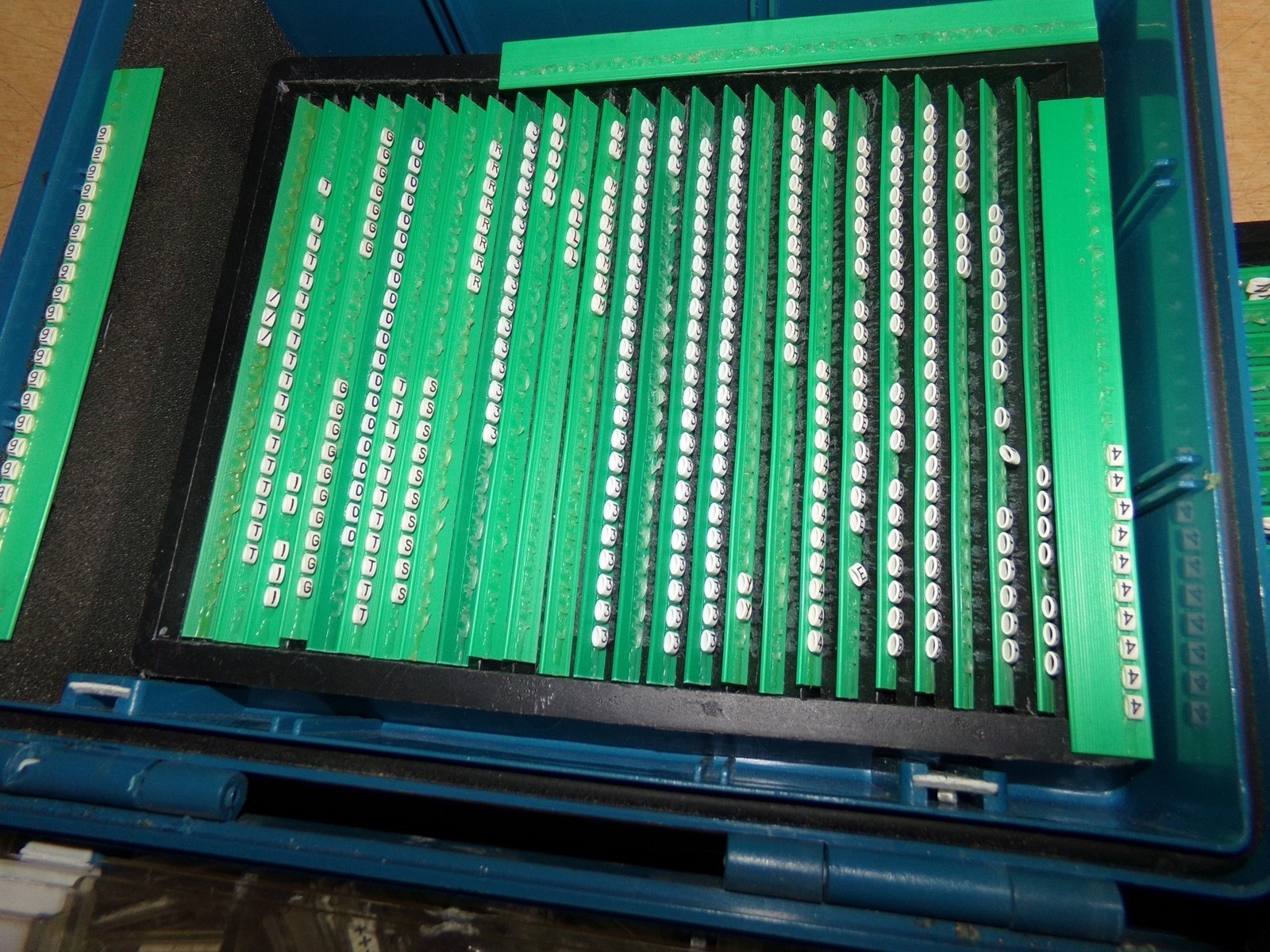 Grafoplast Trasp Box Unknown If Complete *FREE SHIPPING*