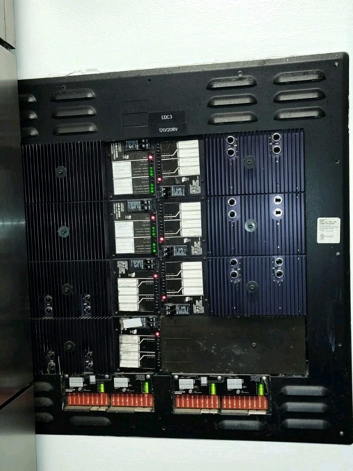LIGHTOLIER LM-4-1200 / LM41200 (USED)
