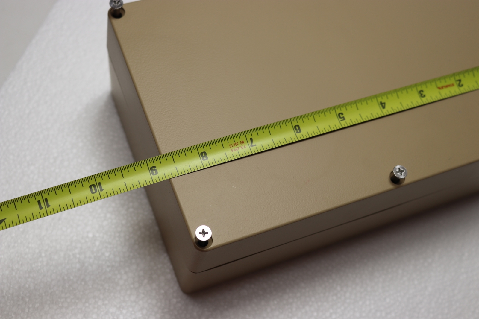 Hammond Aluminum Metal Box Wall Mount 8x5x3″ 9x6x3″ (8.75×5.75×3.25″ Actual)