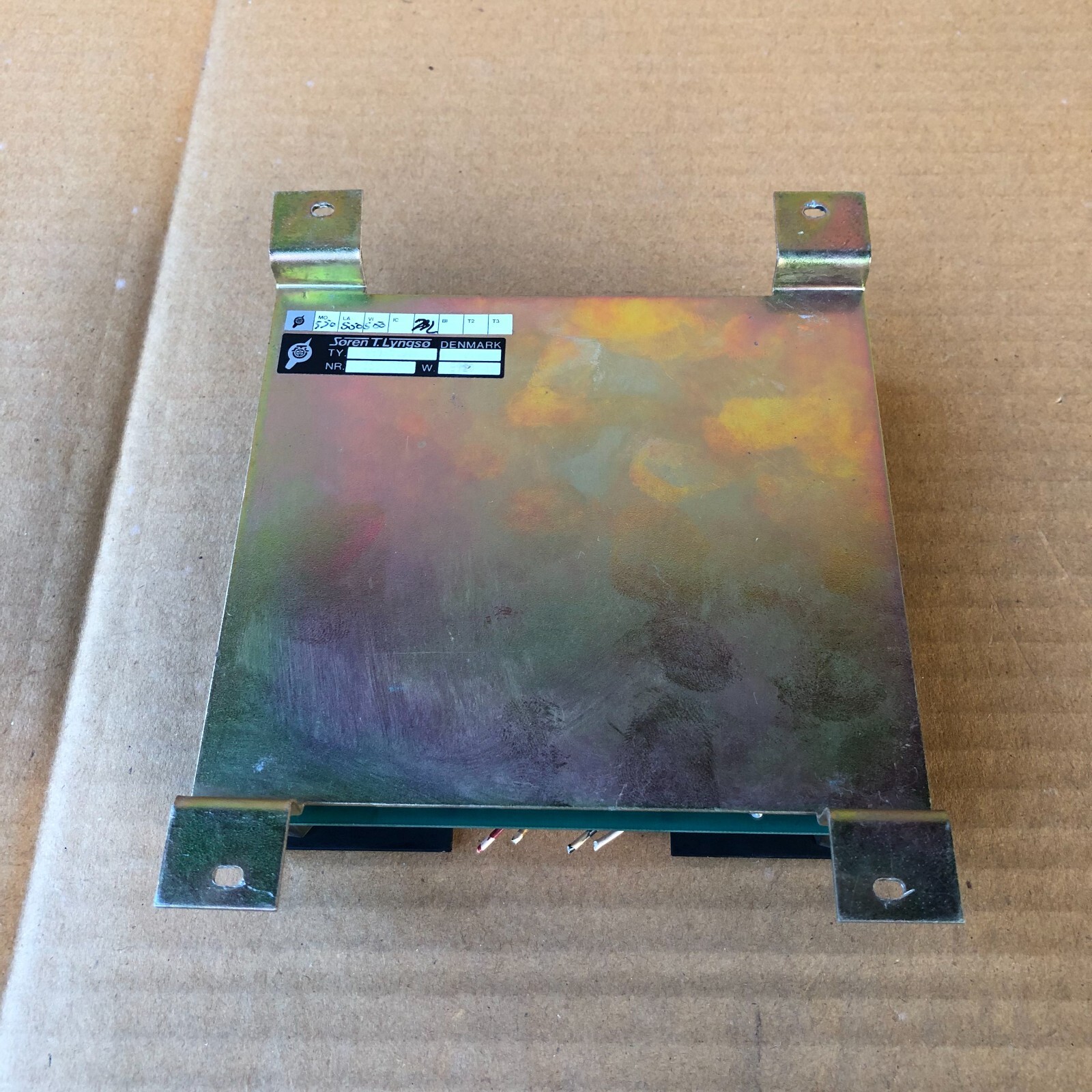 SOREN T.LYNGSO 38515101 CURRENT LOOP V24 CONVERTER