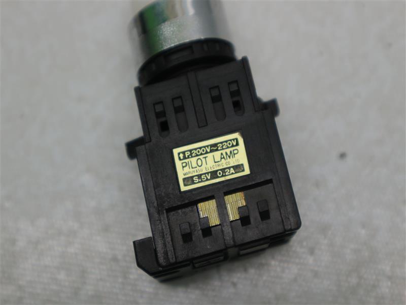 Maruyasu Electric White Light Indicator Pilot Lamp P.200V-220V S.5V 0.2A