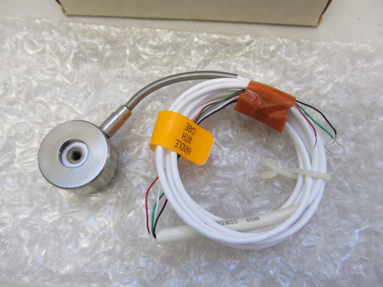 OMEGA ENGINEERING LCF-25 0-25LBS 10V Transducer