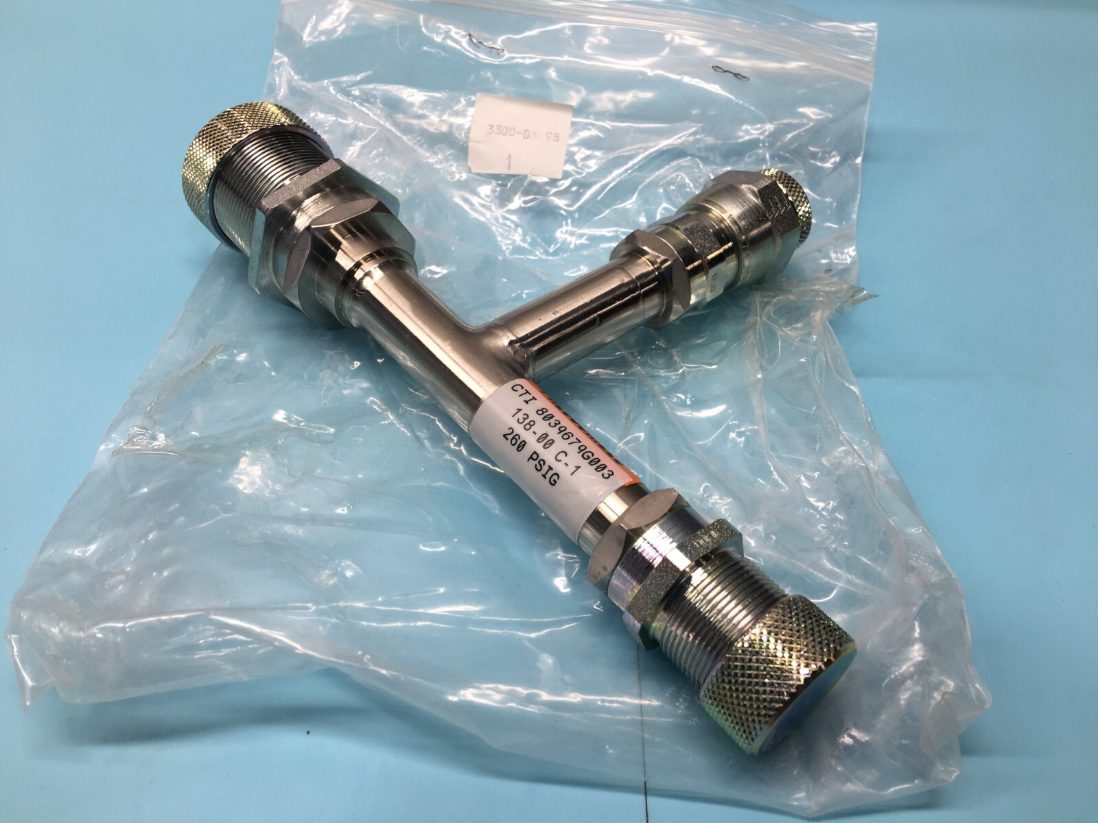 AMAT 3300-05698 CTI 8039679G003 Fitting Aeroquip Adaptor Helium, 117839