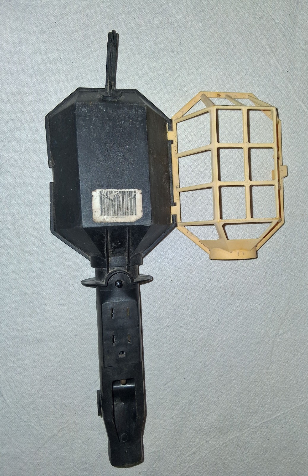 Carol Brand Plug-in extension cord accessories – Utility Drop Light.