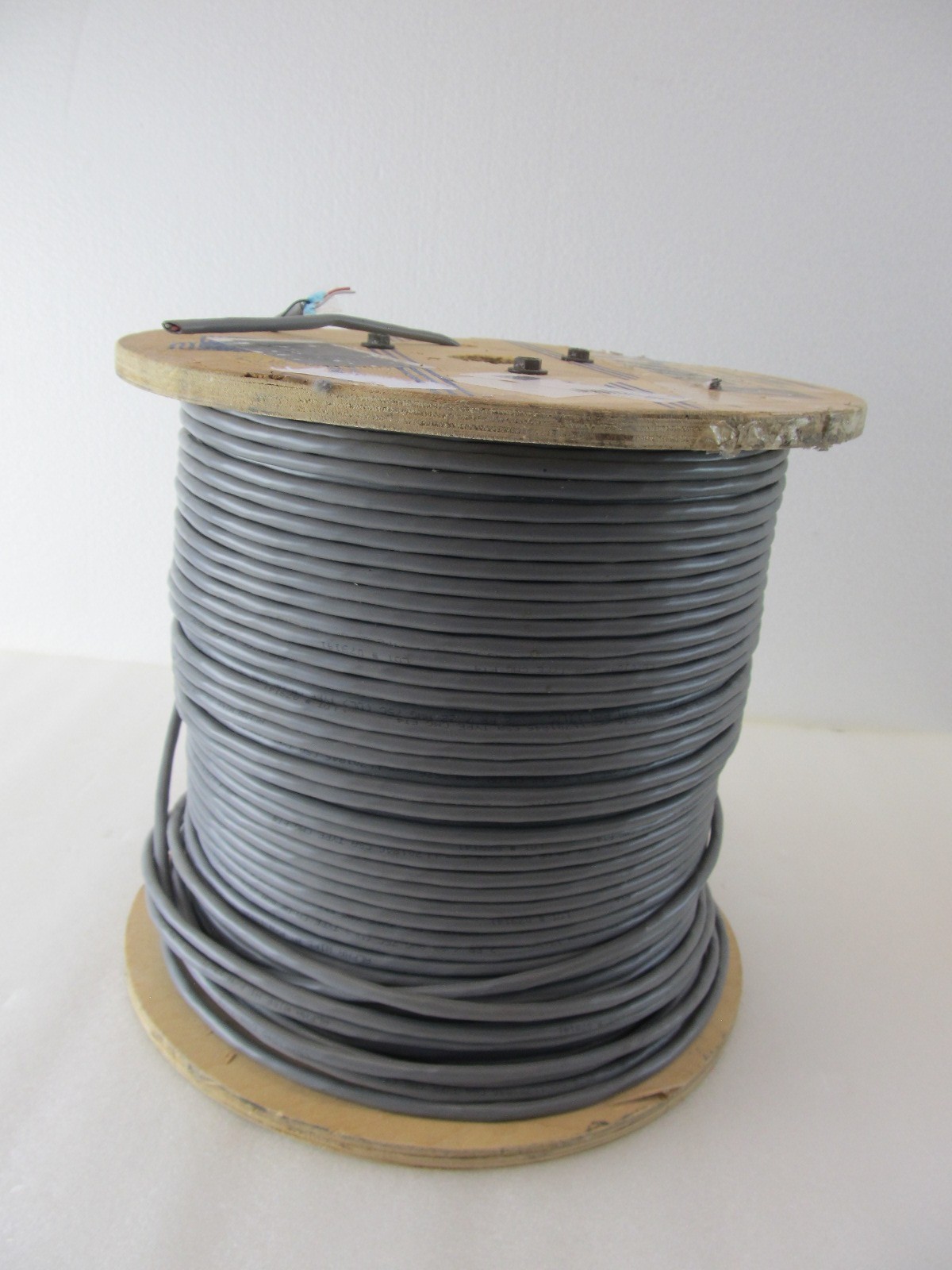 1317C ALPHA WIRE, Multi-Conductor Cable 22AWG 1000ft SPOOL (Mostly Full)