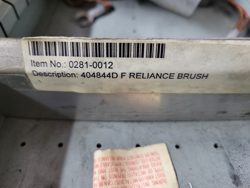 Qty 2 Reliance Electric 404844-DF RE44DF Carbon Motor Brush New .5 x 1.25 x 1.5”