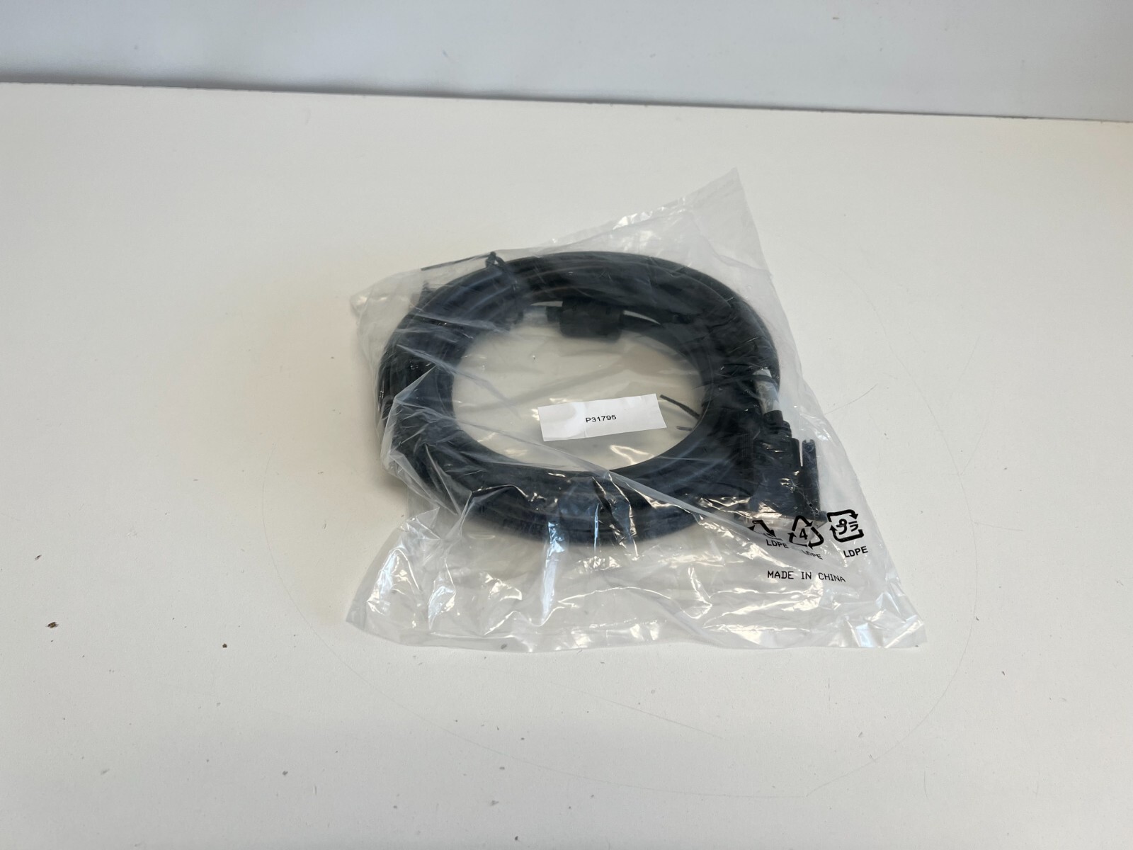 F9: New P31797 (BRO-1848-L0306) DVI-A-VGA MM 15Ft. Cable