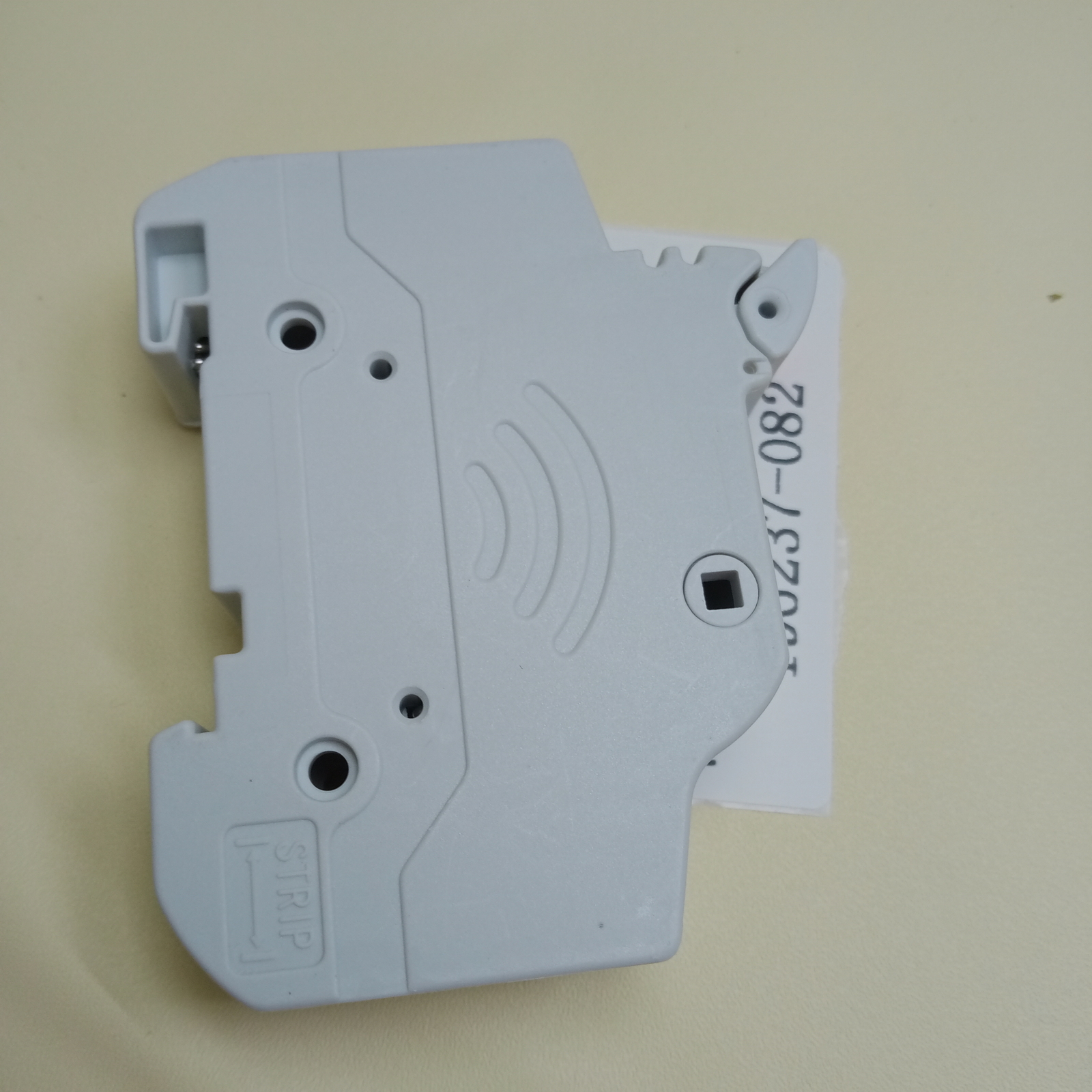 (1 PCS) CHM1DIU Eaton Bussmann Fuse Holder NEW