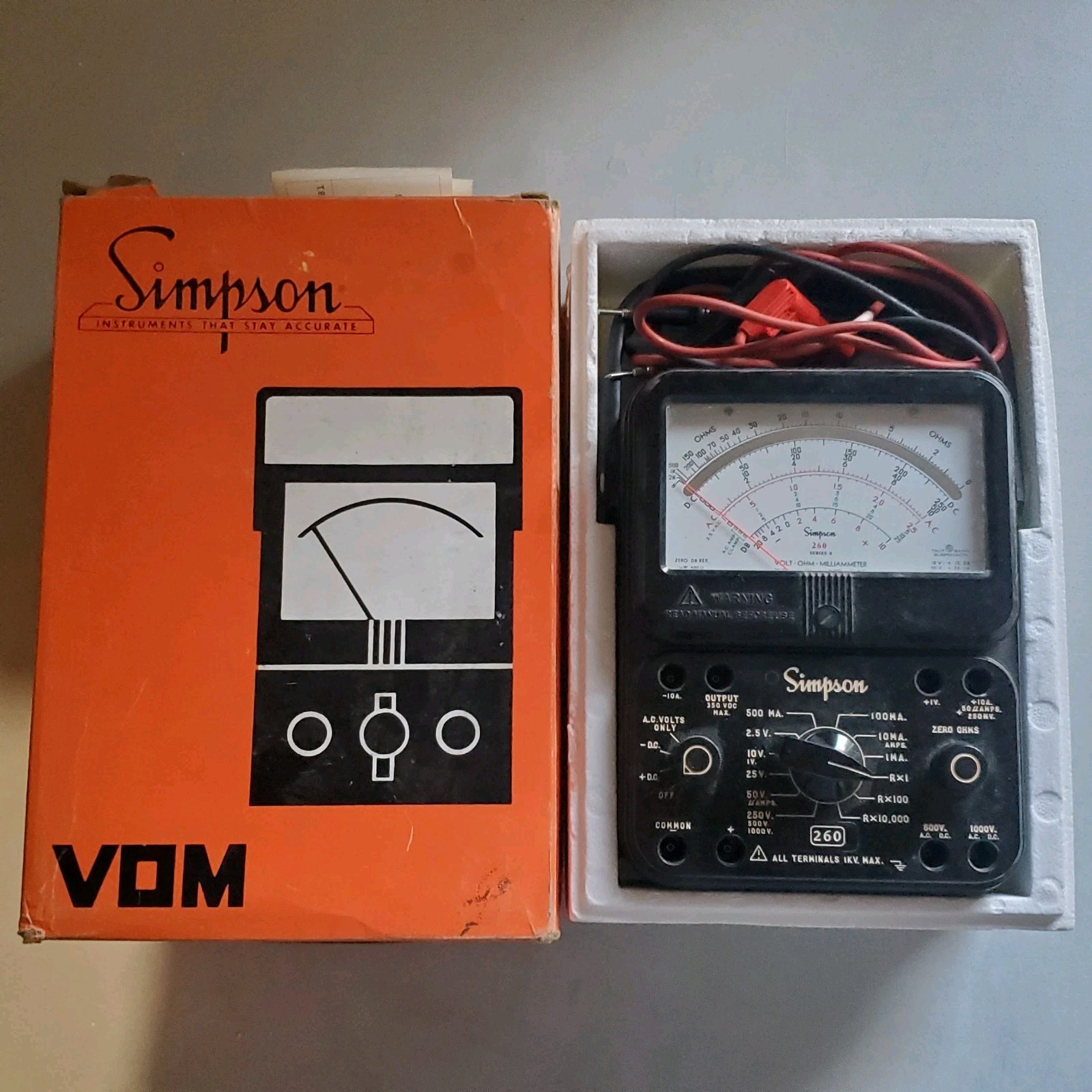 Simpson 260-8 Analog Volt-Ohm-Milliammeter Overload Protection Portable 250A AC