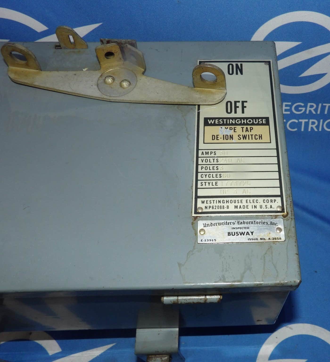 Westinghouse TAP 30A 240V 3 Pole Bus Plug + 1 Year Warranty