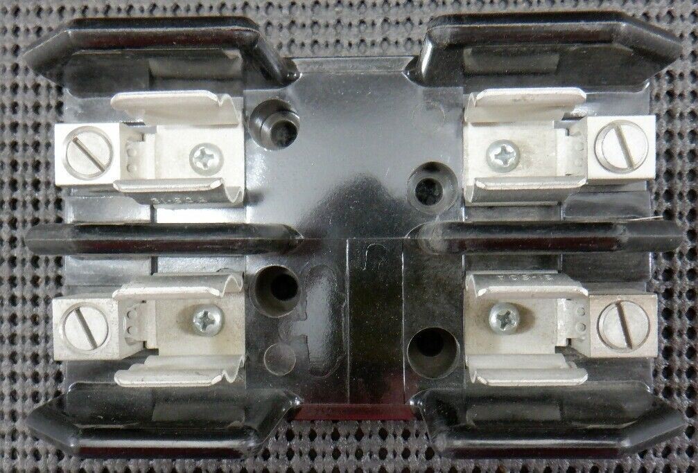 Cooper Bussmann H25060-2C 60A 250V Fuse Block – New No Box