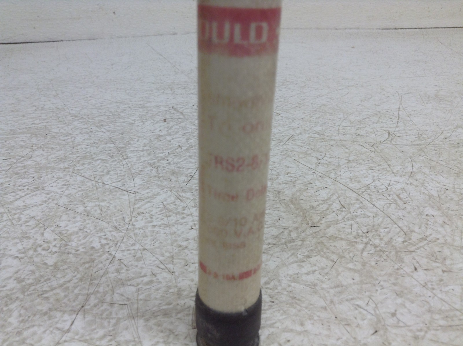 Ferraz Shawmut Gould TRS2-8/10R 2-8/10 Amp Fuse Tri Onic TRS 2-8/10R