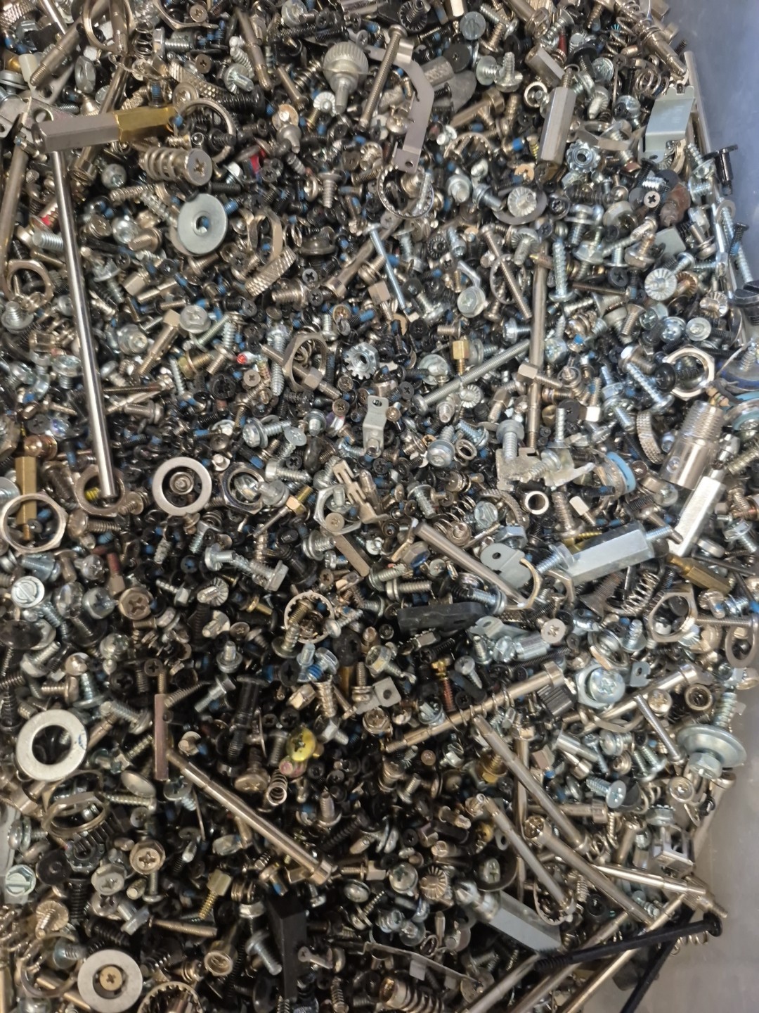 Electronic Components Screws MISC Parts Mixed 1 Pound