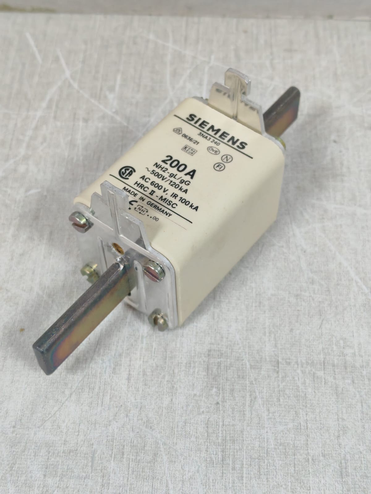 LOT 3PCS SIEMENS 3NA3240 LV-HRC-FUSE LINKS 200A