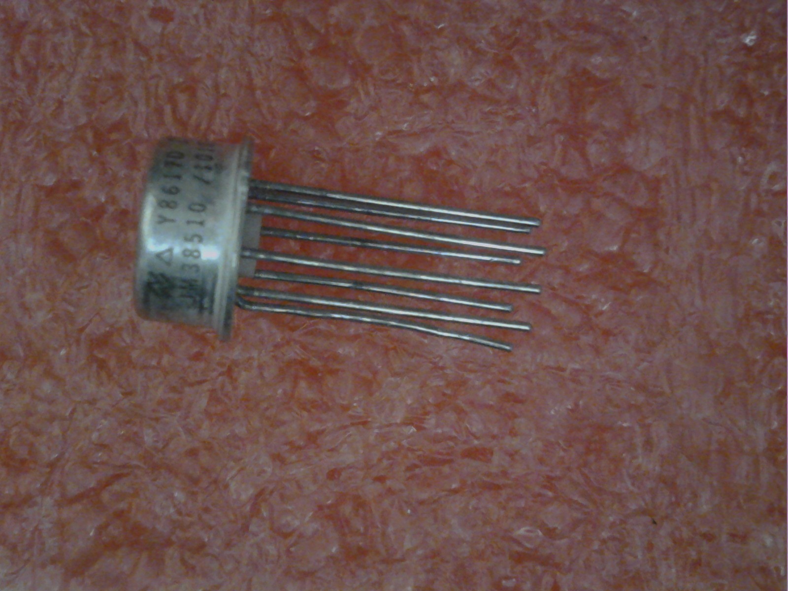 2 PCS NATIONAL SEMI JM38510/10101BGA 8 PIN METAL CAN OPERATIONAL AMPLIFIER NOS