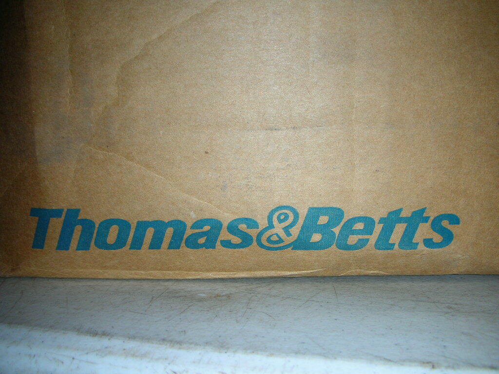 RED DOT CCSSO WR74-C WEATHERPROOF STAY OPEN SINGLE RECEPTACLE COVER NEW!!