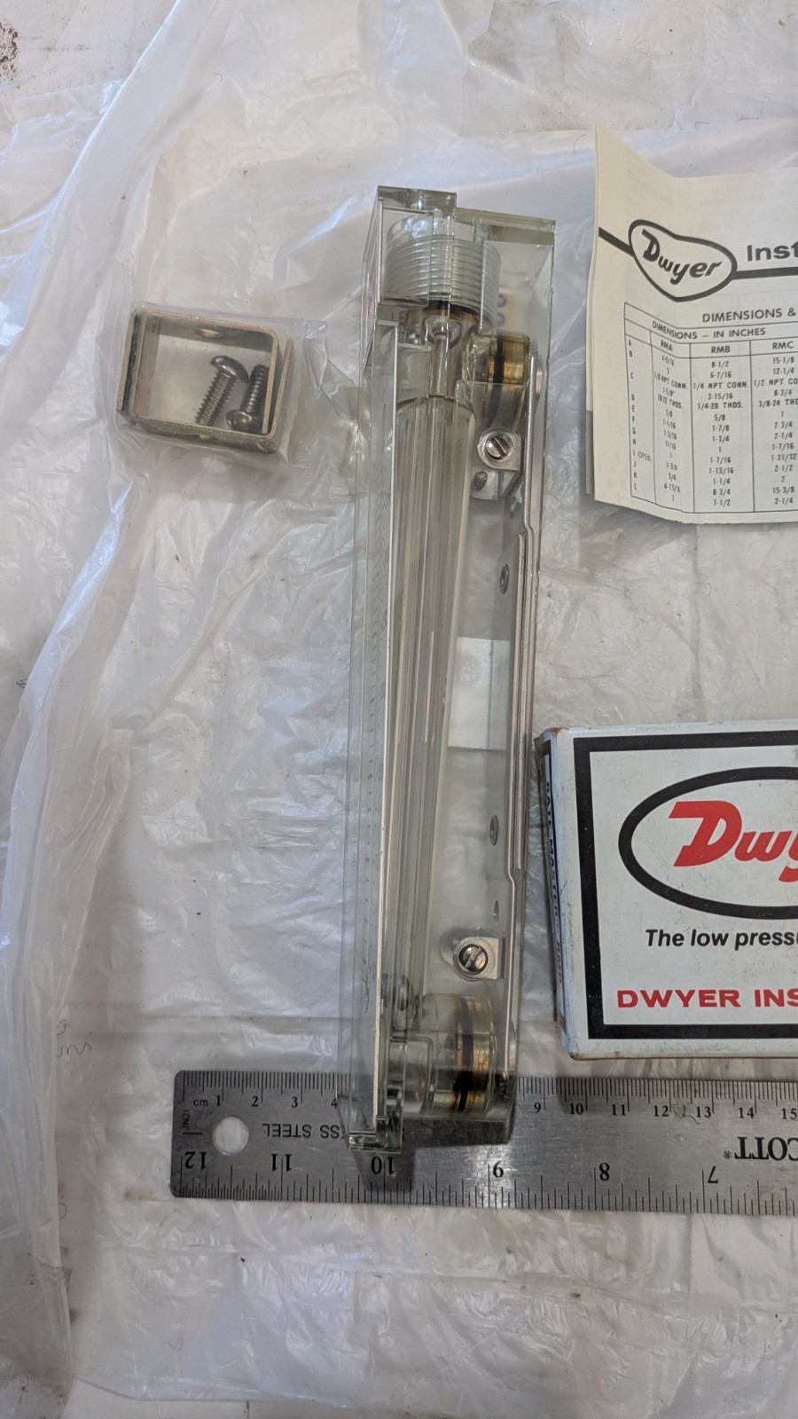 DWYER RATE MASTER FLOWMETER RMB-55 RMB SERIES 70PSI TEMP 130 F