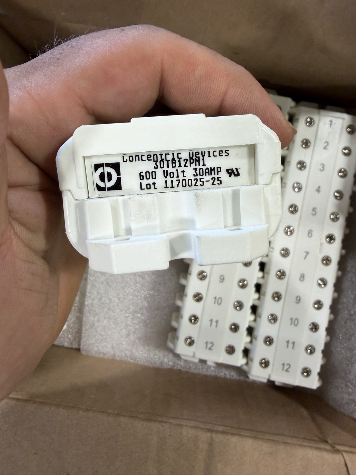 12 COUNT Concentric Devices 30TB12PM1 12-pole 600 Volt 30 AMP NEW