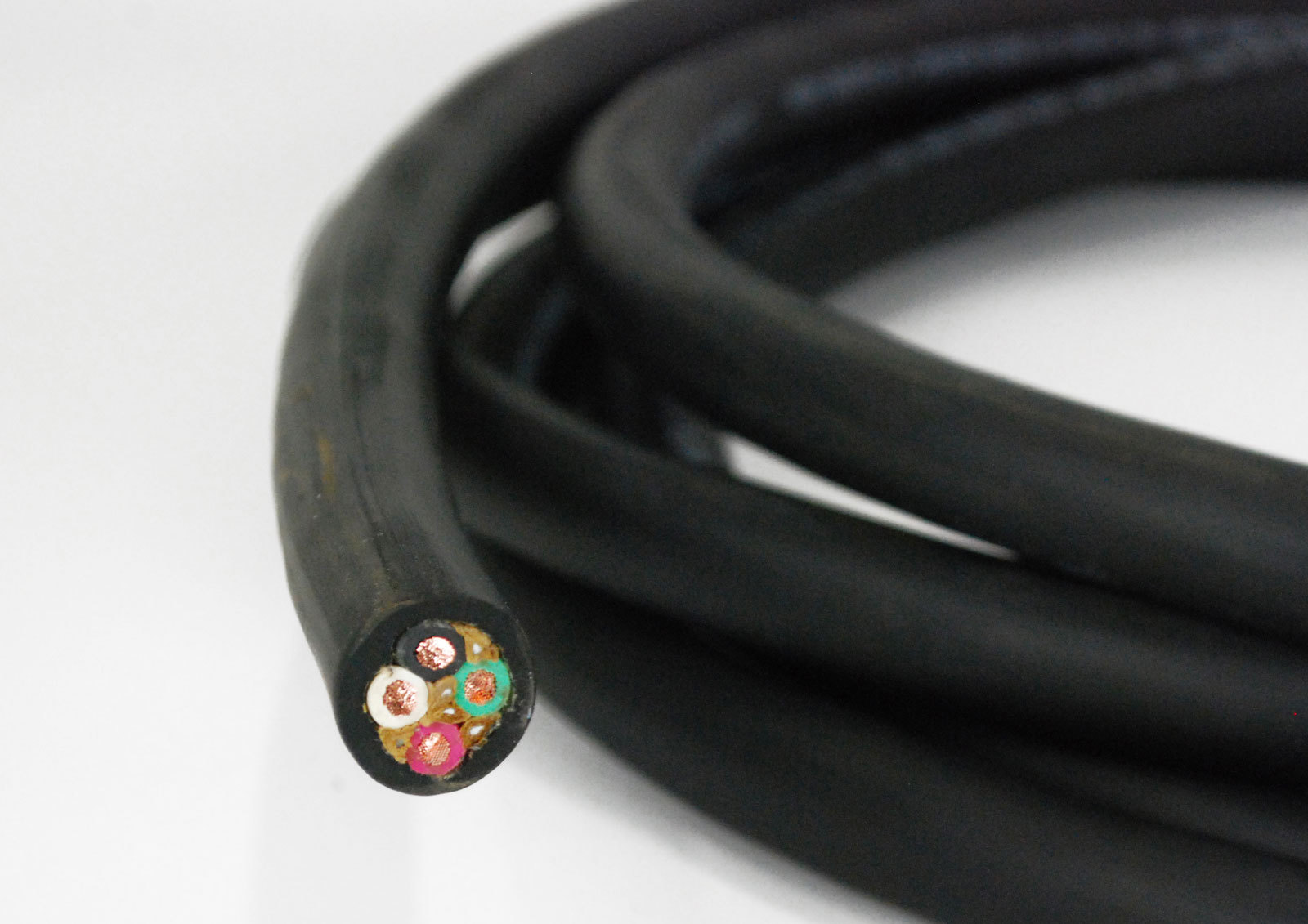 24100 100′ 2/4 Wire Cord SOOW , Rubber Coated, 2 Gauge, 4 Conductor, 600V