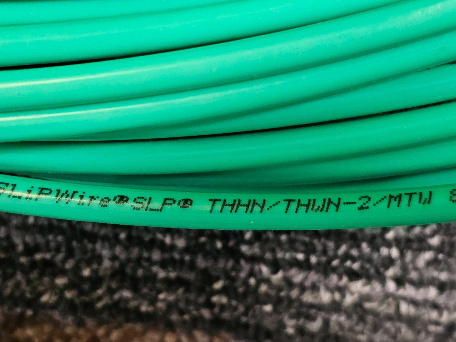 CERROWIRE 250 FEET SLIP WIRE THHN/THWN-2 STRANDED WIRE 8 AWG 600V, GREEN 43851