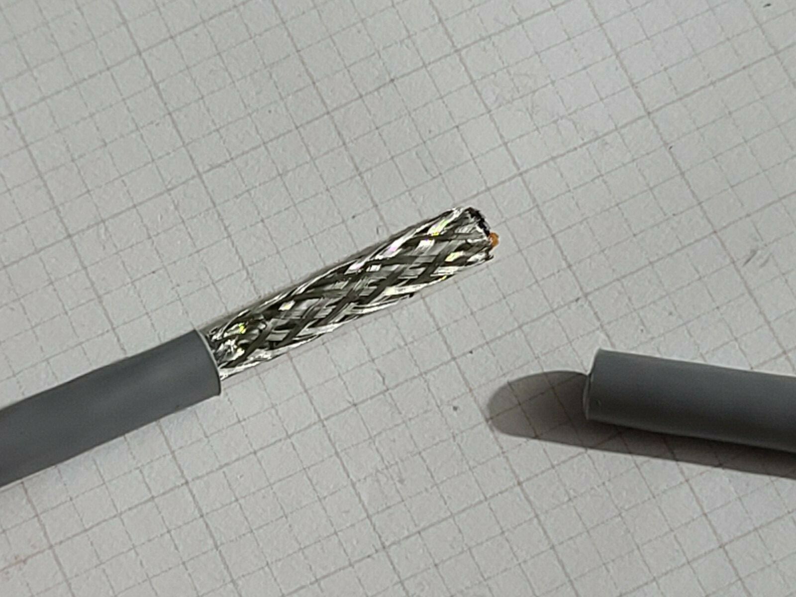 Carol C0974A 22/6C Multi Shielded Computer/Instrumentation Cable Gray /50ft