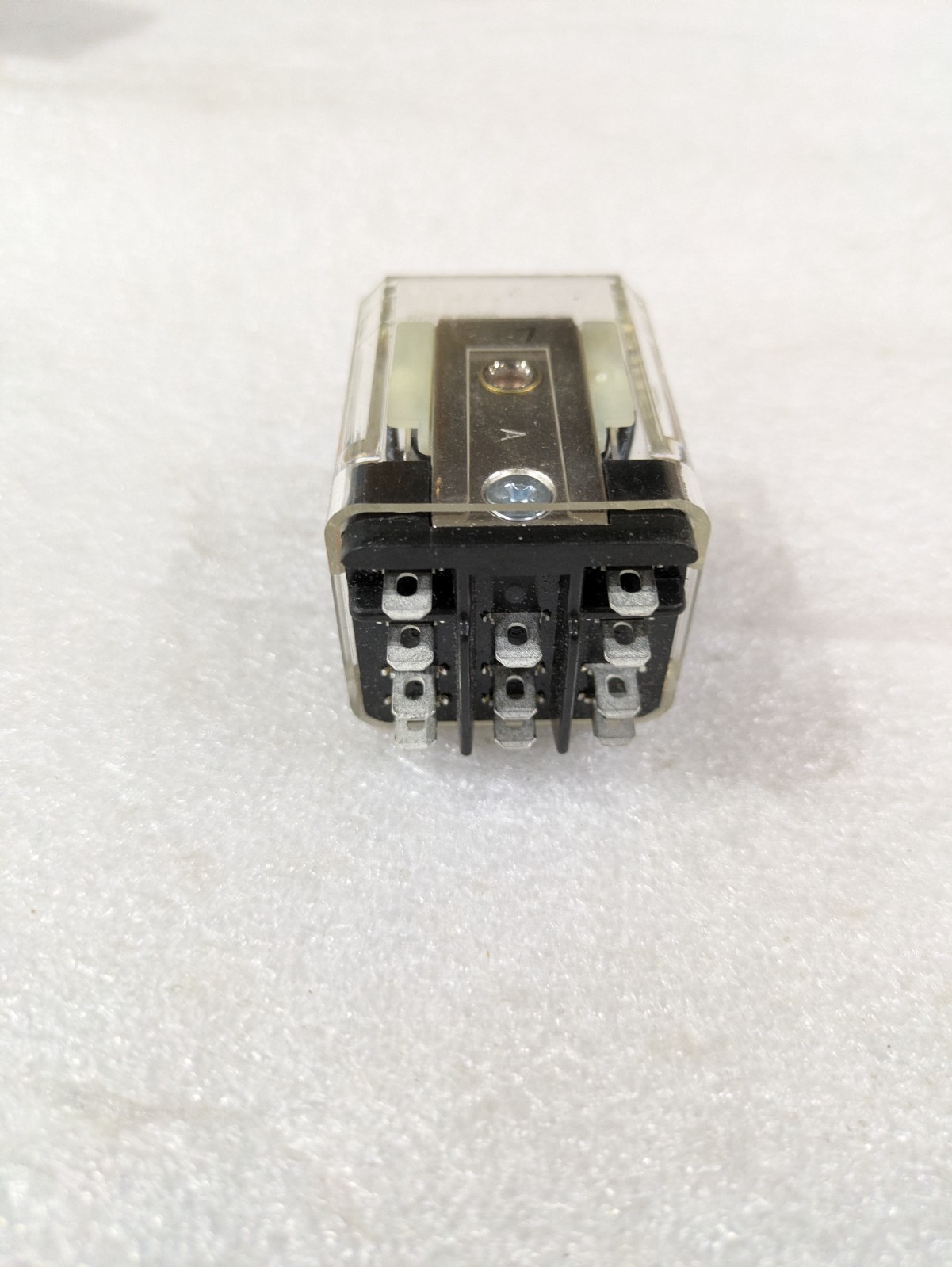 SIEMENS KUP14A15120S SUP14A15120 RELAY SOCKET MOUNT 120VAC