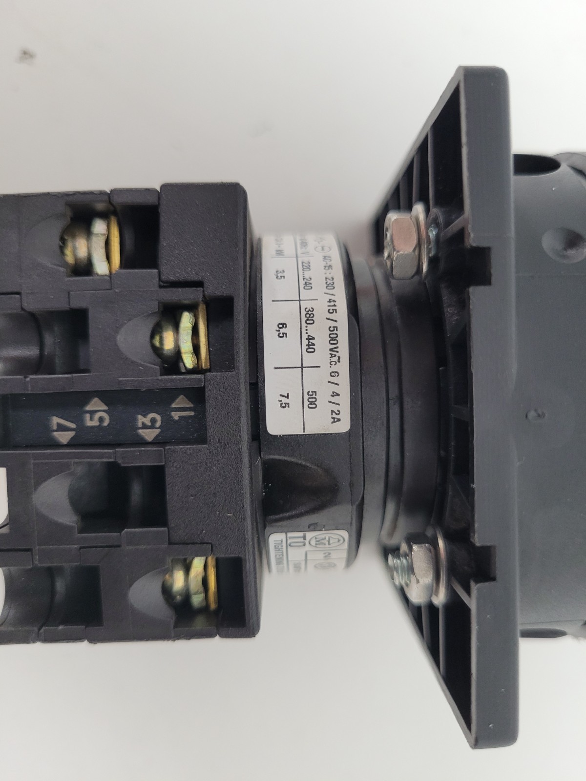 T0-2-1 Moeller 16 Amp 600V Black Handle On Off Switch-Next Day Option