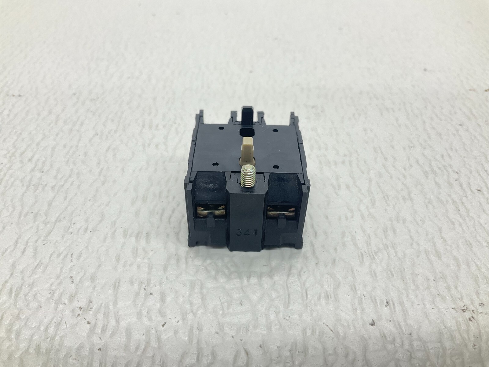 GE General Electric 080B10V Contact Block 10 A 660 V (TBI)
