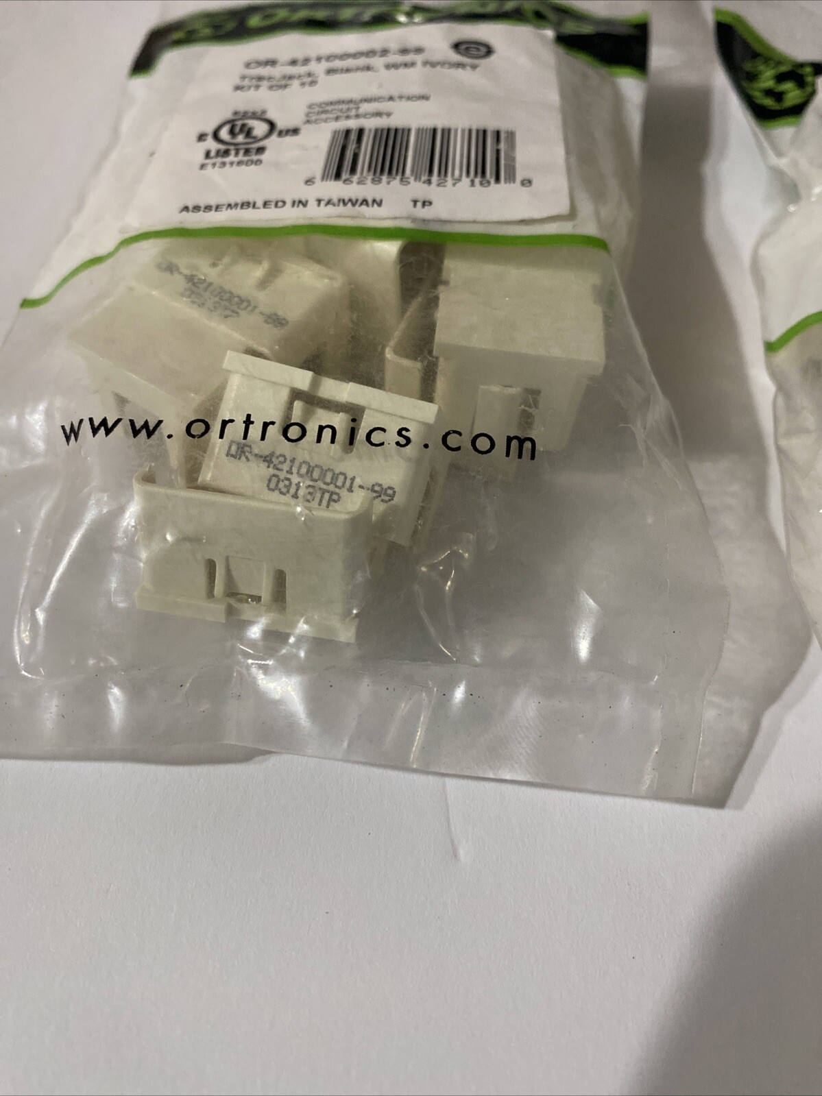 Ortronics OR-42100002-99 Tracjack Blank WM IVORY 20 Pieces (2 bags of 10)