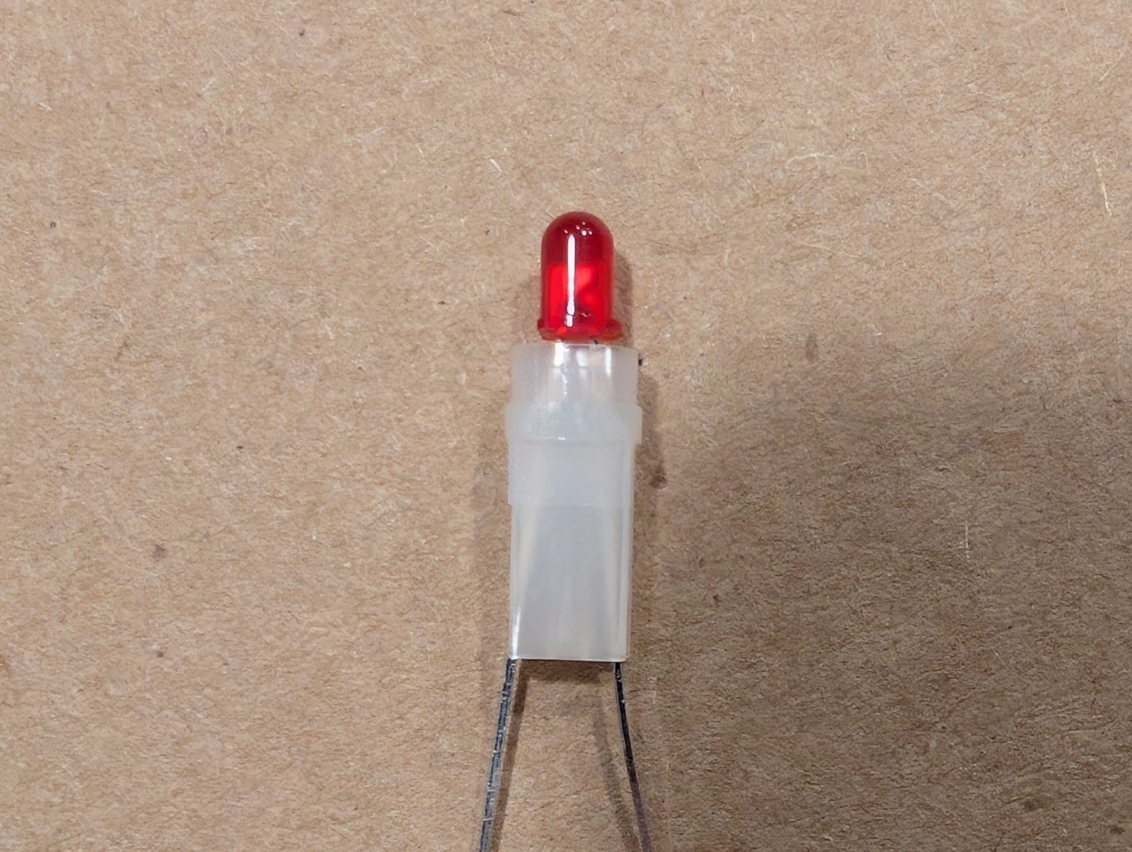 CMD5774C, 635 nm Red Uni‑Color LED, 2‑Pin T‑1 Package with Holder (Choose Qty)
