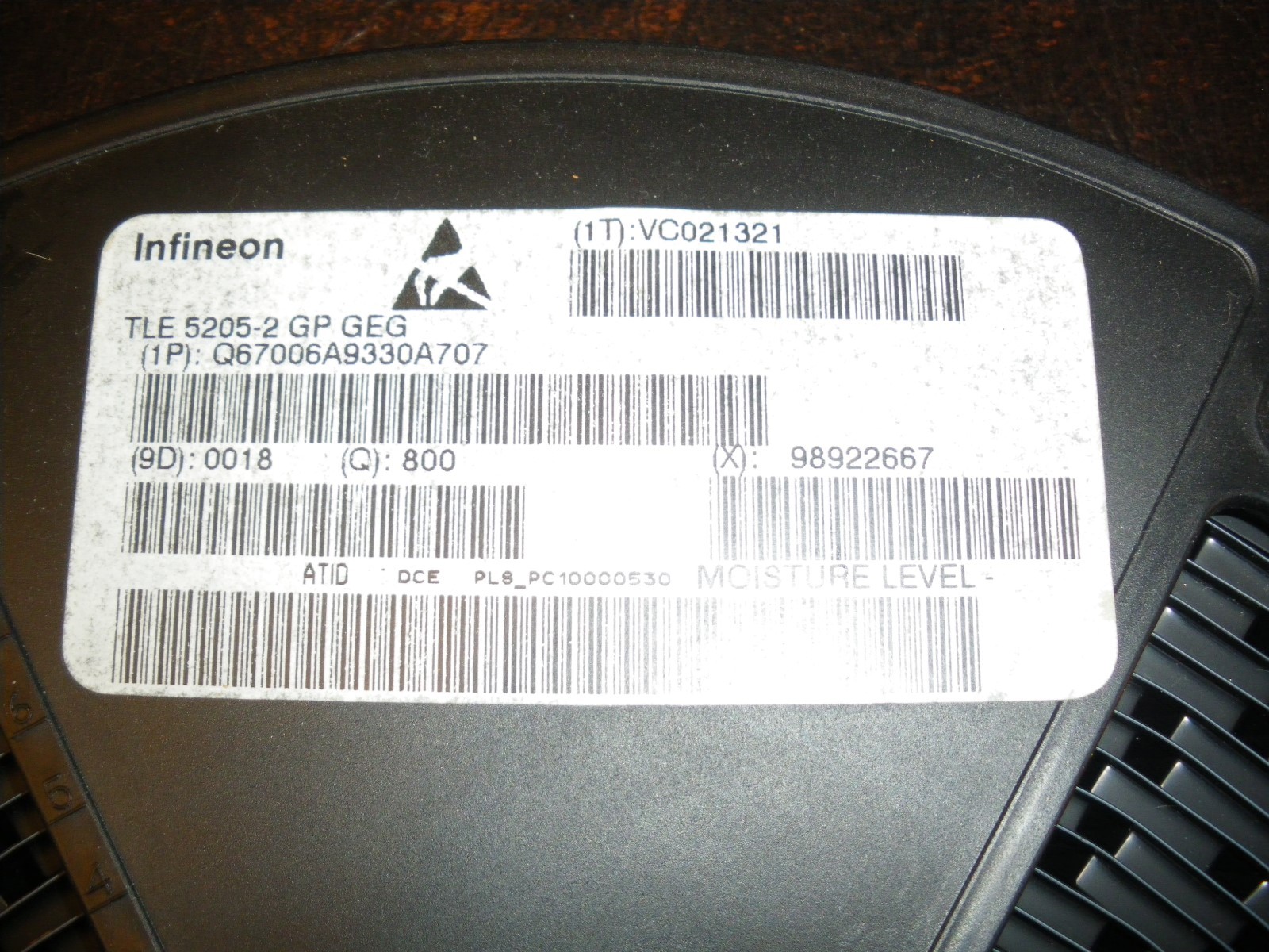 NEW Infineon TLE 5205-2 GP GEG New Old Stock NOS