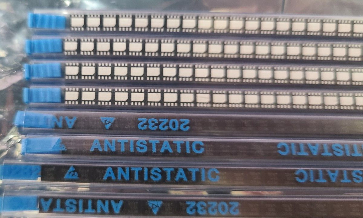 Microchip PIC12F615-I/MF-1000pcs, 8-Pin, Flash-Based 8-Bit CMOS Microcontrollers