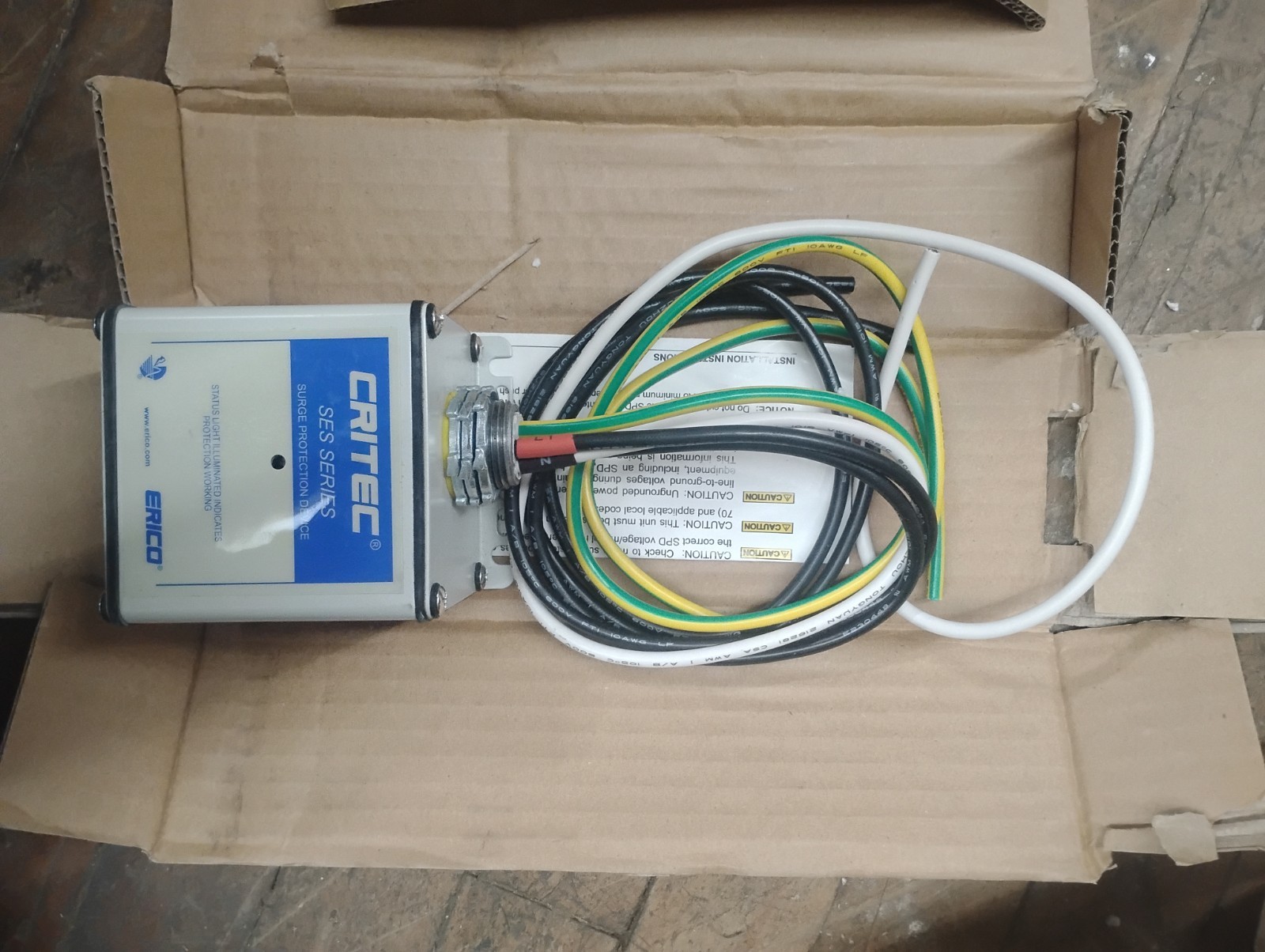 Erico Critec S40-120/240 SES SERIES Surge Protection Device. New
