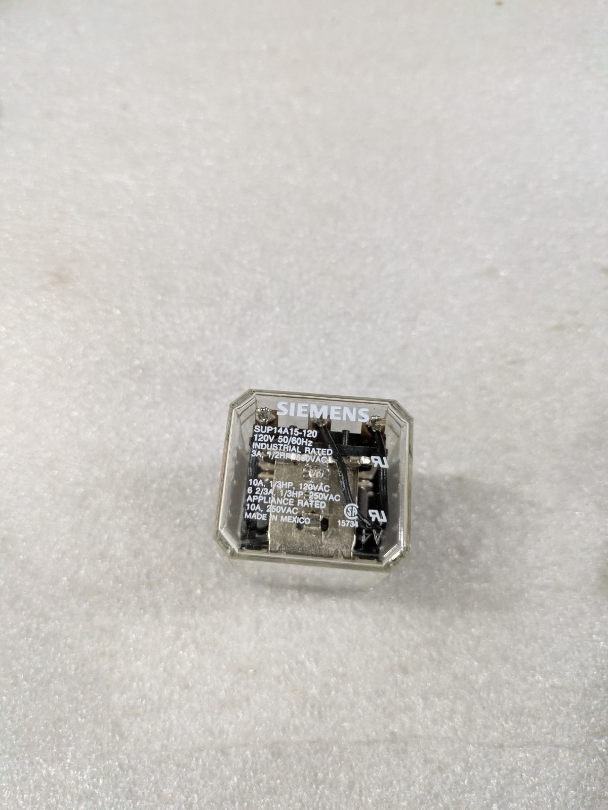SIEMENS KUP14A15120S SUP14A15120 RELAY SOCKET MOUNT 120VAC