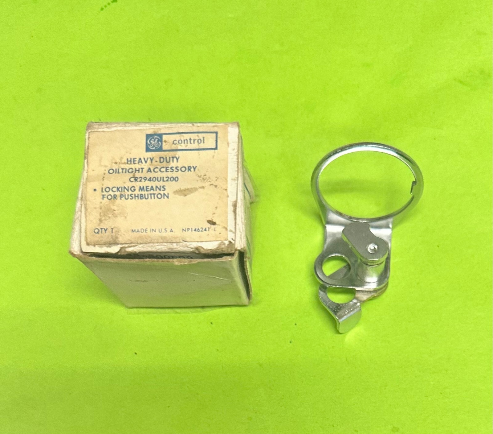 GE CR2940UL200 Heavy Duty OilTight Locking Attachment for Push Button