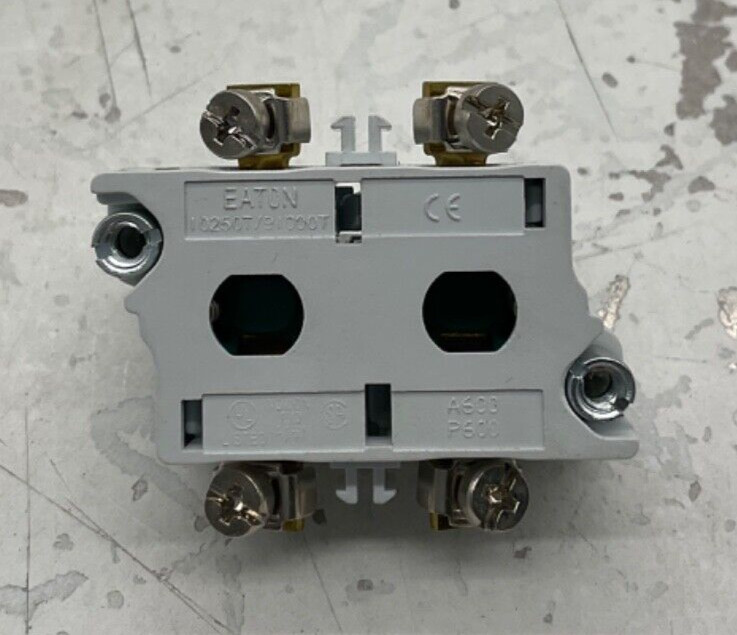 NEW EATON BT2 CONTACT BLOCK FOR PUSHBUTTONS AND SELECTOR SWITCH 2NO 10250T2