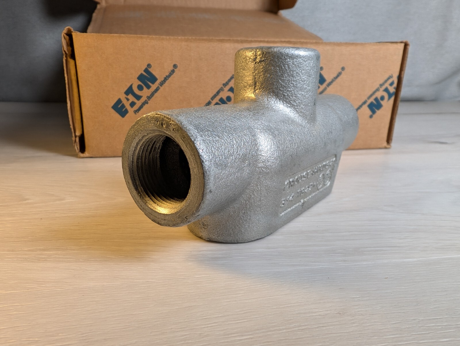 (Box of 5) Crouse-Hinds TB27 3/4″ Iron Form 7 Rigid Conduit Outlet Body NEW