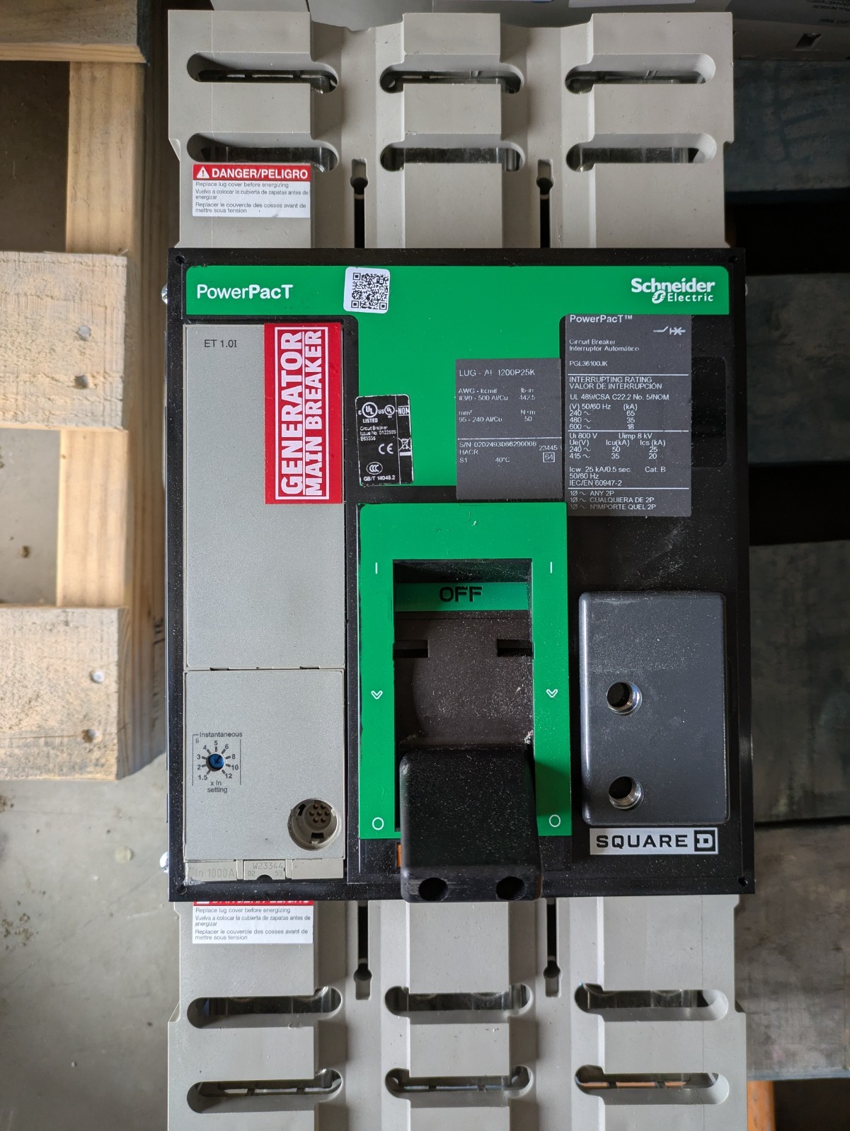 SCHNEIDER Electric CIRCUIT BREAKER PowerPacT PGL36100JK PG1000 600VAC, 18kA, 3P