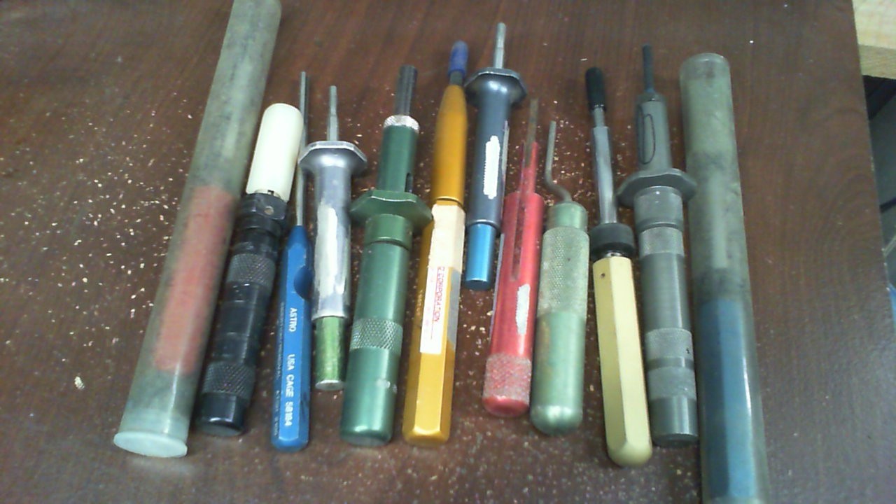 PIN EXTRACTION TOOLS FOR VARIOUS AVIATION TYPE PLUGS