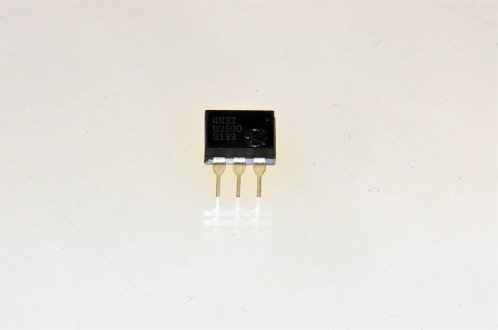 New (45pcs) 4N32 Not Specified Optoelectronic JEDEC