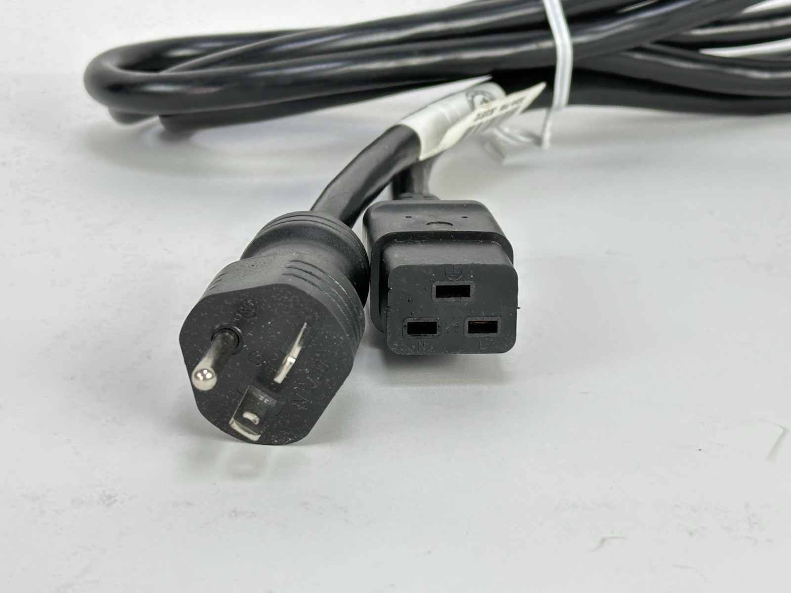 HP HPE 3Com 3CUS12 Aruba Power Cord 8ft 2.5m 20A 240V NEMA C19 6-20P 12 AWG SJT3