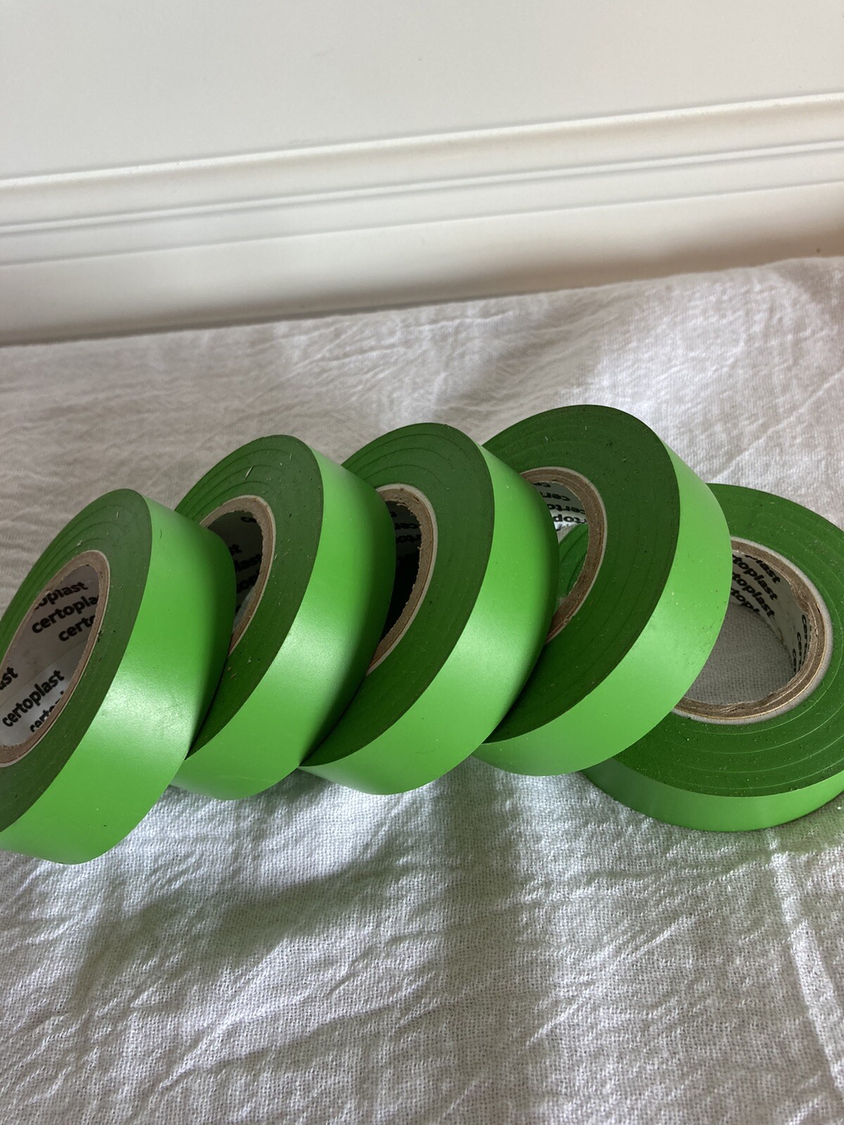 Certoplast Electrical Tape 20 Rolls of Green New with Free Shipping A5