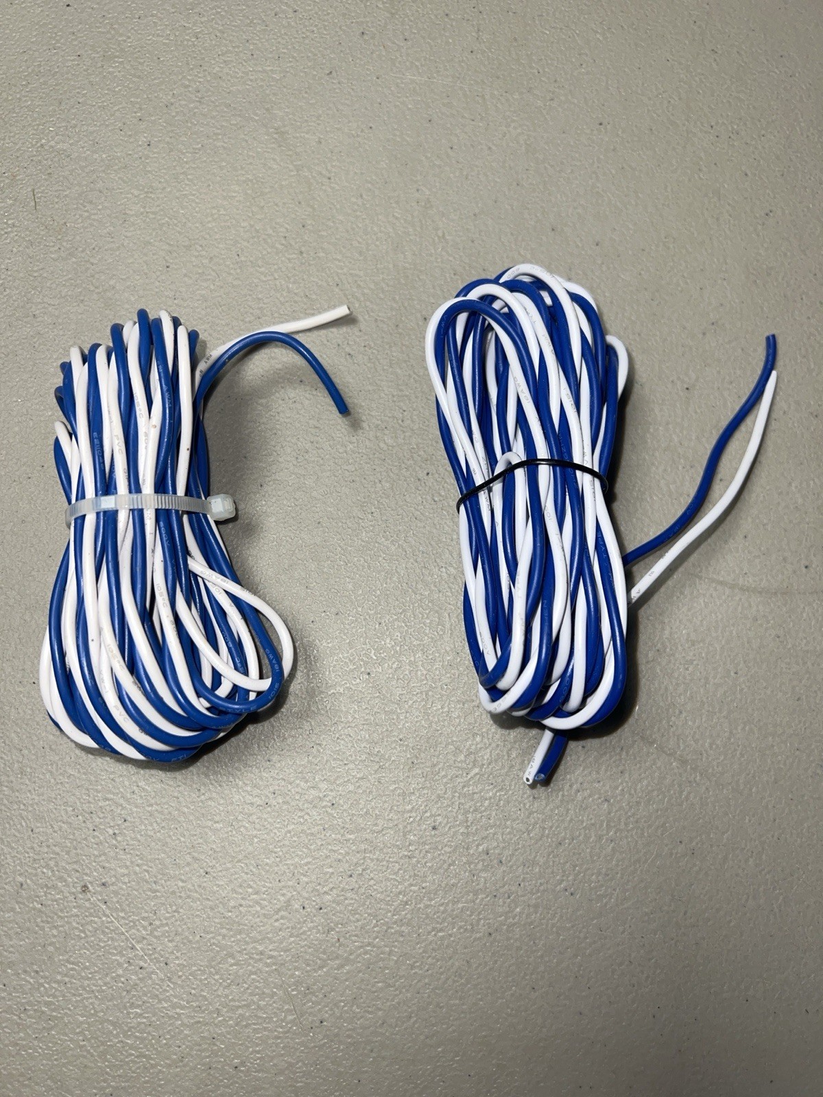 Enphase CT Wire – Blue & White Pair (Approx. Length Unknown)